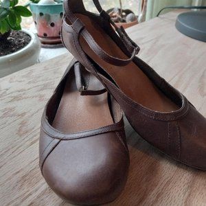 Merrell Ember Bluff Strap Women Leather Shoes Flat Slip On Dark Earth 7.5 B